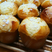 Công thức và cách làm La mouna từ men tự nhiên một loại brioche ở Spain, Morocco, Algeria...