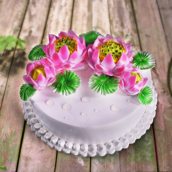 Mẫu bánh sinh nhật hoa hồng cực đẹp với tông mầu nhẹ nhàng tinh tế | Myaca  Bakery - YouTube