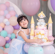 KHÁCH NHẬN BÁNH - NỤ CƯỜI LÀ ĐIỀU HUNNIE CAKE LUÔN MONG ĐỢI