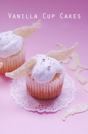 Cupcake ngon đẹp mang đôi cánh thiên thần