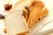 Cách bảo quản bánh mì để ăn được cả tháng trong tủ lạnh