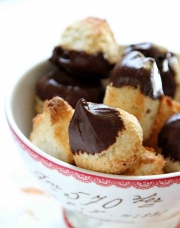 Hướng dẫn làm bánh quy dừa chocolate giòn thơm tuyệt cú mèo