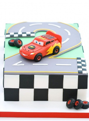 100+ mẫu bánh sinh nhật xe ô tô tạo hình xe đua đẹp nhất dành cho bé trai