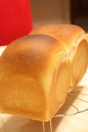 Cách làm bánh mì gối thơm ngon mịn màng