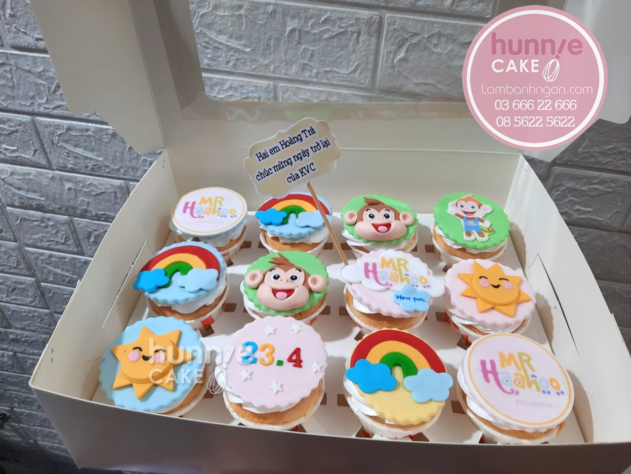 Set 20 Bánh cupcake chủ đề sinh nhật cho bé gái  Tiny Pretty Cake