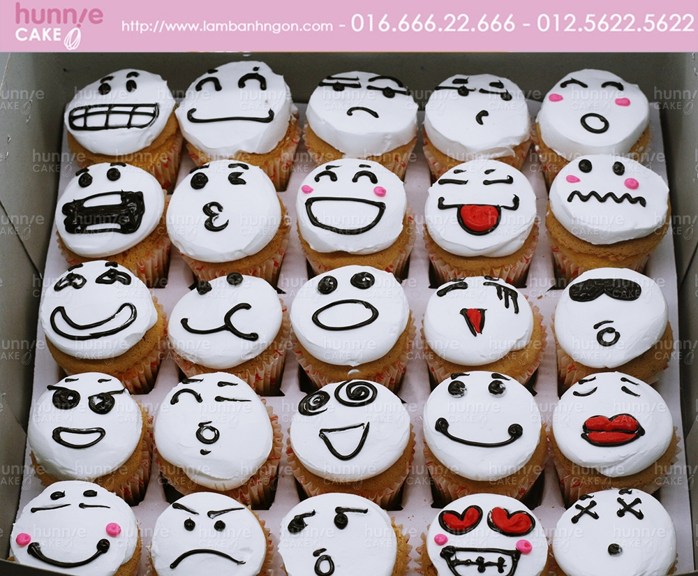 Bánh cupcake sinh nhật vẽ hình icon mặt cười siêu đáng yêu ngộ ...