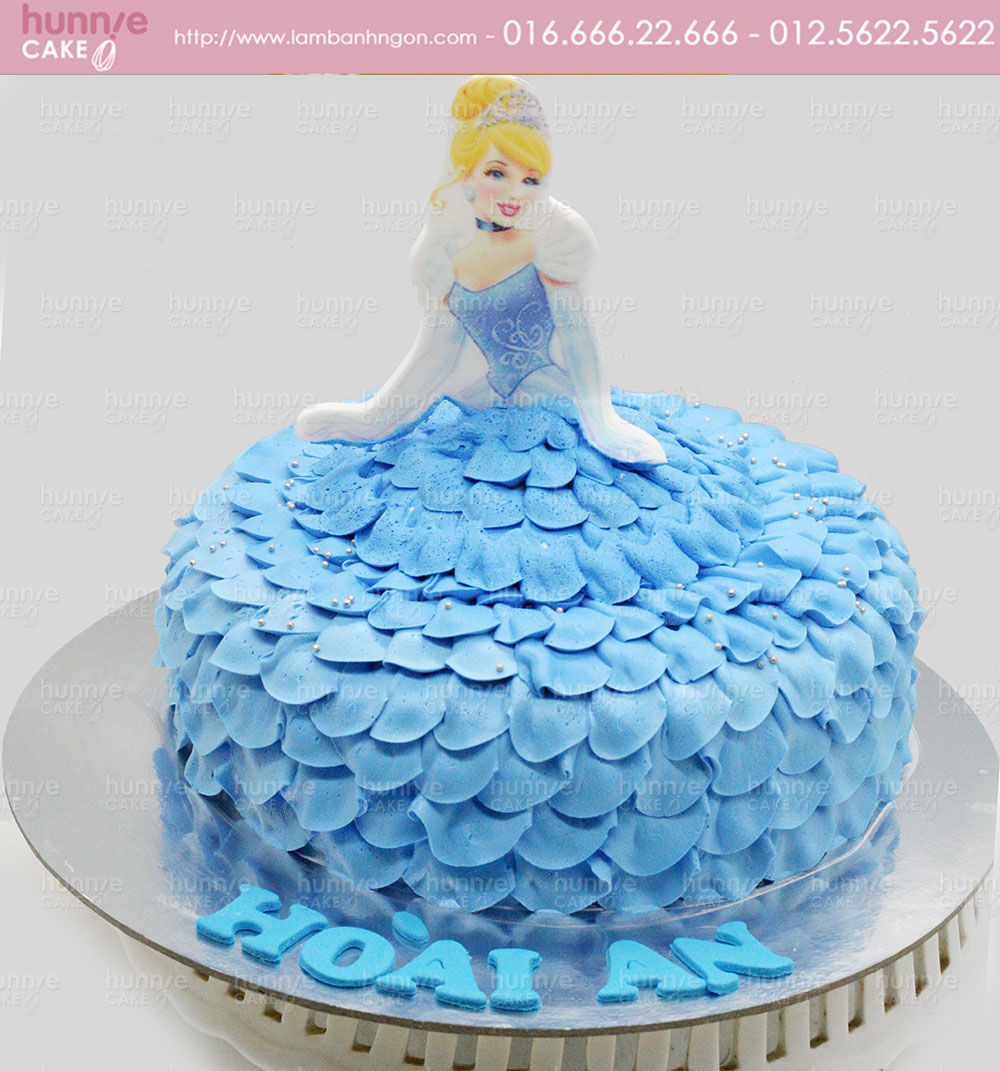 Bánh gato sinh nhật công chúa Cinderella (Cô bé Lọ Lem) với chiếc ...