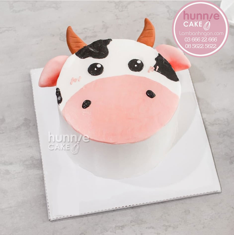 Bánh sinh nhật hình bò sữa đáng yêu tặng sinh nhật bé tuổi Sửu ...