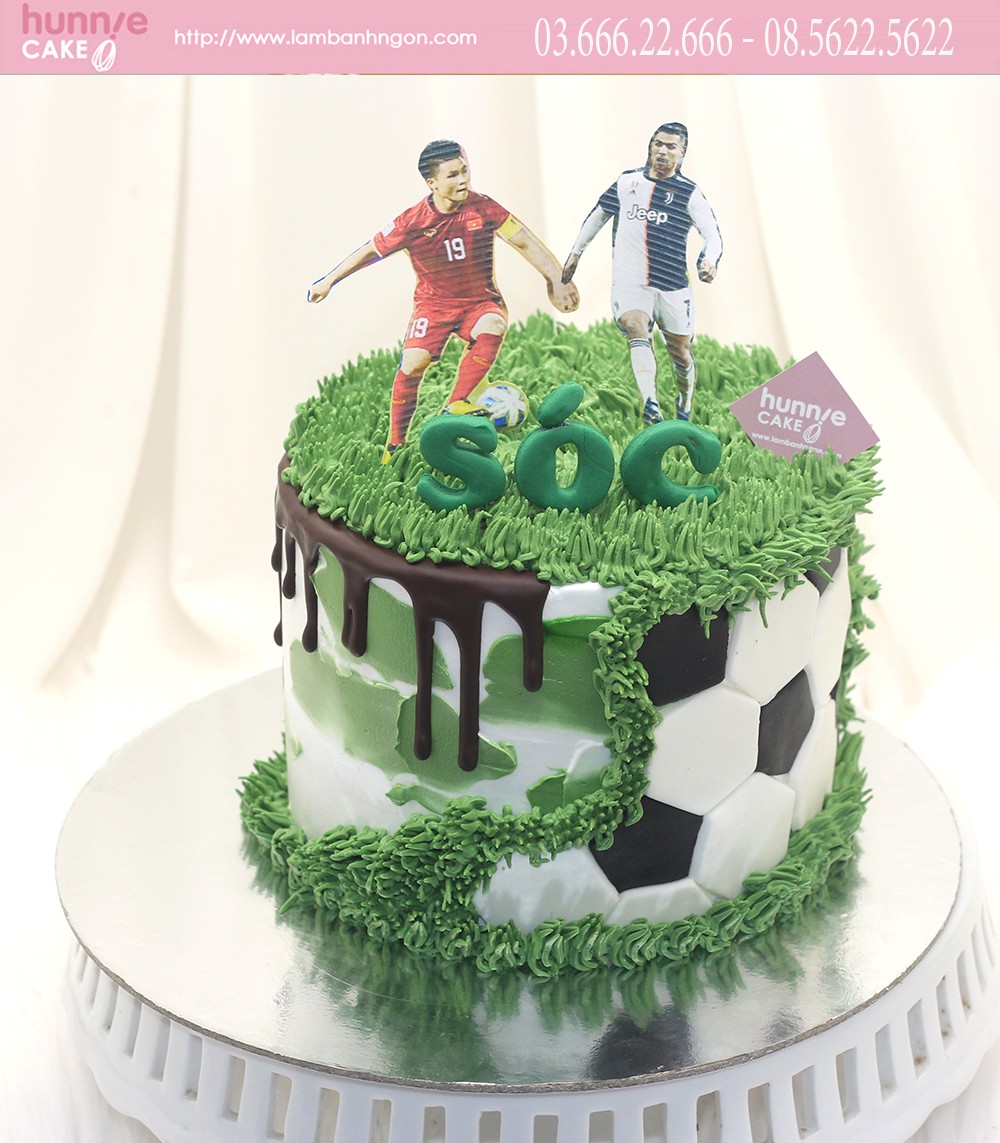Bánh sinh nhật hình cầu thủ bóng đá Ronaldo và Quang Hải tặng bé trai 8837  - Bánh sinh nhật, kỷ niệm