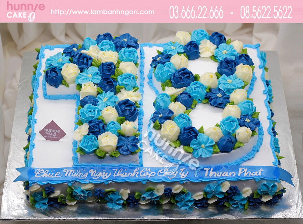Bánh sinh nhật hình số 18 trang trí hoa hồng ấn tượng 8025 - Bánh ngon đẹp