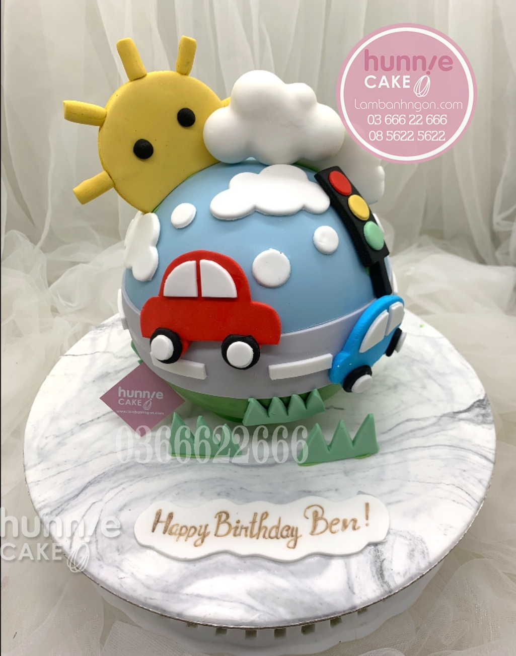 Bánh sinh nhật pinata chủ đề xe ô tô và mặt trời bé con tặng bé trai 10320 - Bánh ngon đẹp