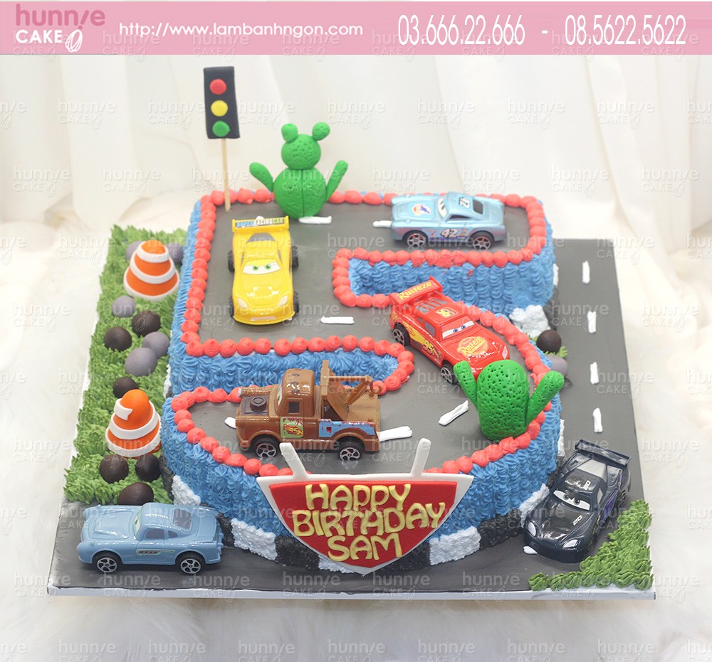 Bánh sinh nhật số 5 đường đua xe ô tô Mcqueen đẹp nổi bật dành tặng sinh nhật bé trai 7398 - Bánh ngon đẹp