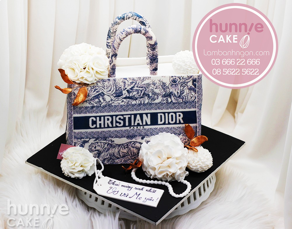 Bánh sinh nhật túi xách Christian Dior tặng bạn gái sang chảnh đẹp nhất 9549 - Bánh ngon đẹp