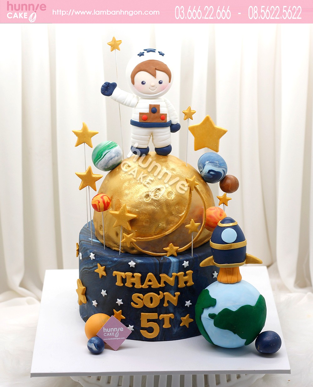 Bánh sinh nhật khám phá vũ trụ cùng phi hành gia nhí đẹp đáng yêu tặng bé trai 8145 - Bánh ngon đẹp