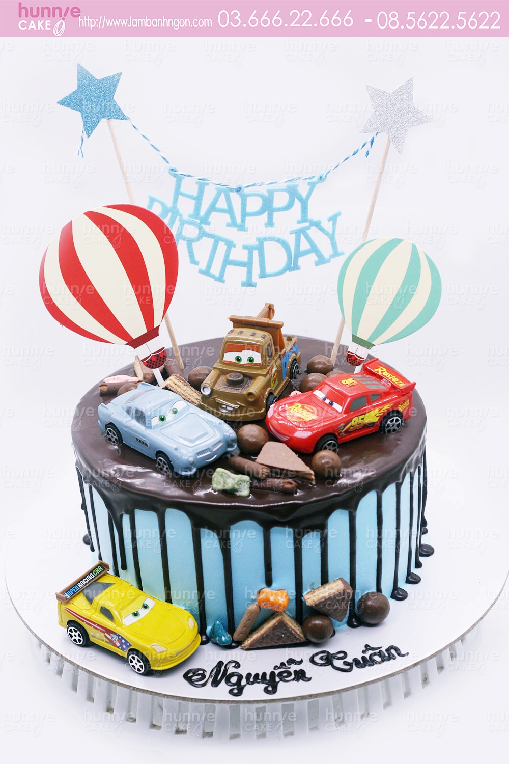 Bánh sinh nhật hai tầng bé trai lái xe ô tô pí po đẹp tặng sinh nhật bé  6473 - Bánh fondant