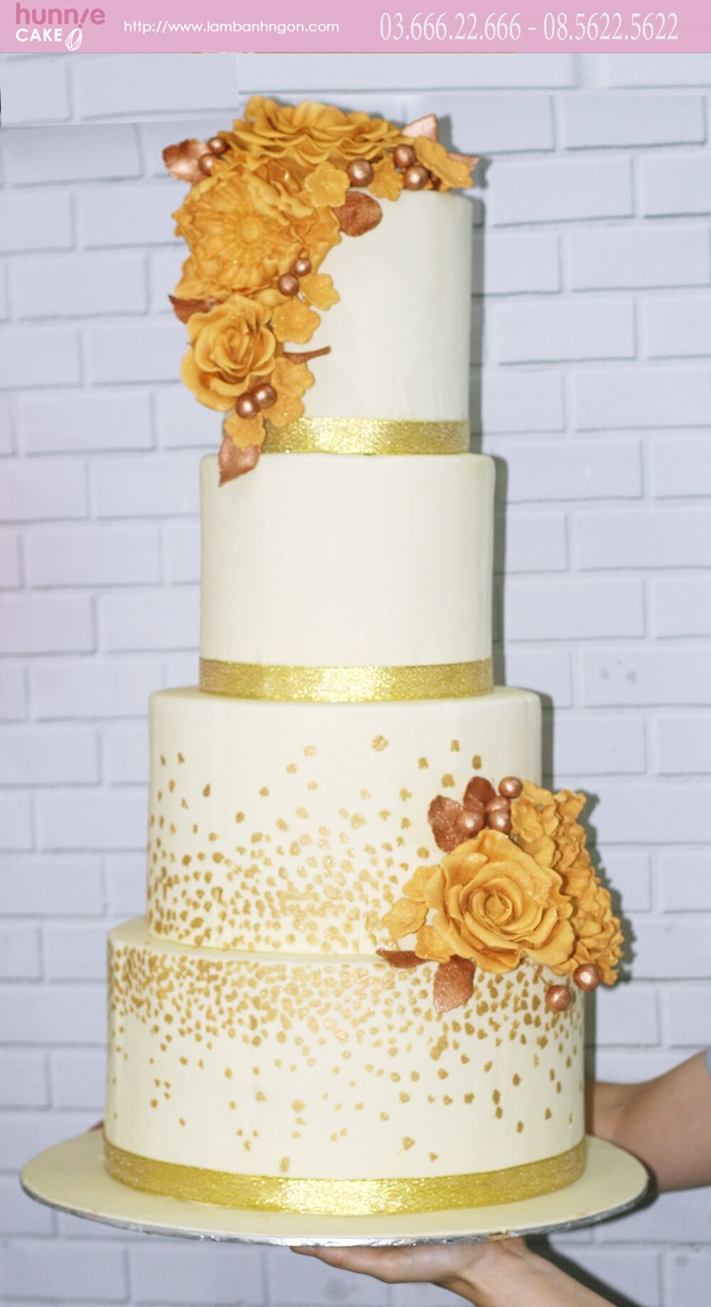 Bánh cưới, bánh kỷ niệm 4 tầng trang trí hoa màu vàng đồng nổi bật 6235 - Bánh ngon đẹp