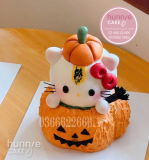 Bánh Halloween bí ngô mặt ma - và Hello Kitty hóa trang Halloween tặng bé