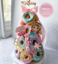 Thay bánh sinh nhật truyền thống bằng tháp donut Tiên cá rực rỡ – Ý tưởng đang gây sốt